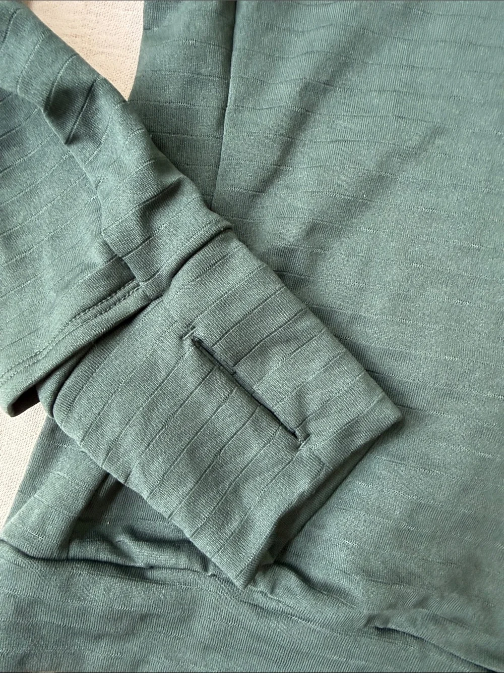 Nike Running Women’s Therma-FIT Cowl Neck Pullover XS Green